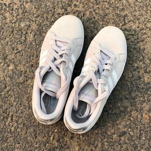 Grey Adidas Gazelles Size 5Y/Women’s 7